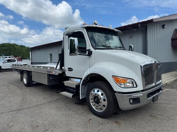 2025 Kenworth T280 with Century 12S LCG - Alumunium (White)
